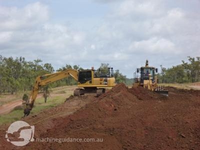 GPS Compactor controlling bulk fill levels without survey stakes.